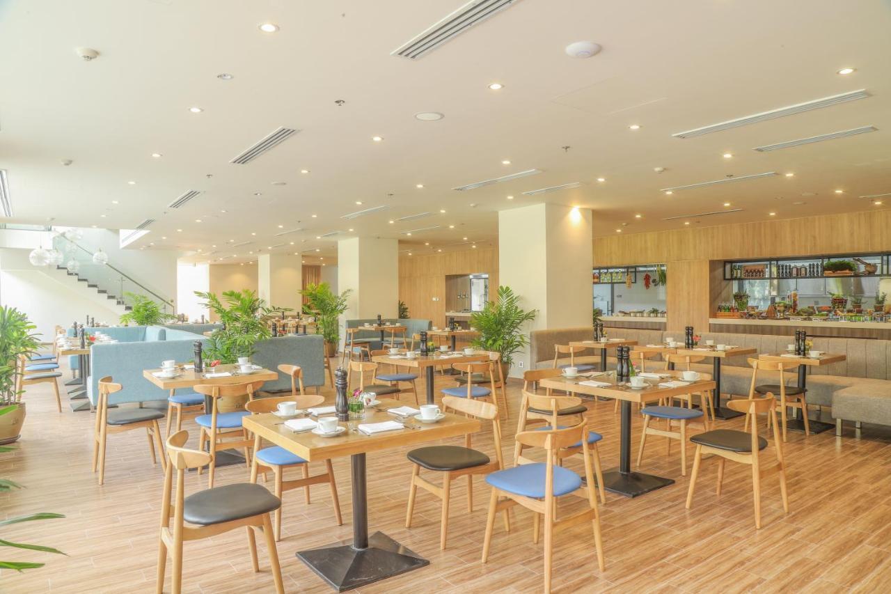 Carinae Danang Hotel Екстериор снимка