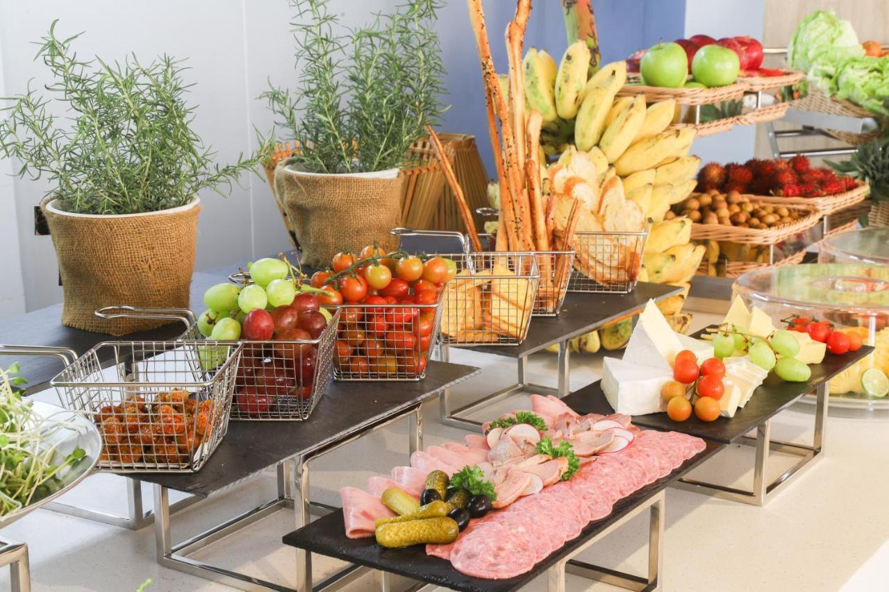 Carinae Danang Hotel Екстериор снимка